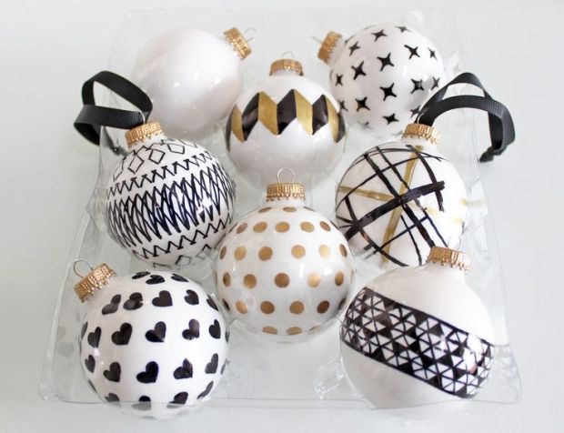 Decorative Balls: Made with white balls and permanent markers black and gold